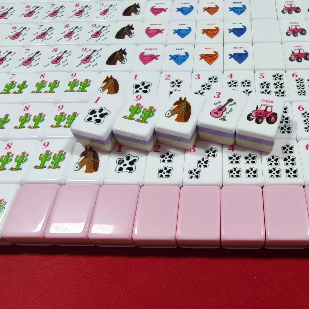 Cute Western Cowgirl Mahjong Set Pink Cactus Horse detail