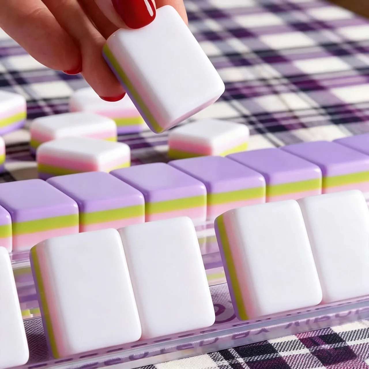 Premium Three-Layer Acrylic US Mahjong Set Emerald detail